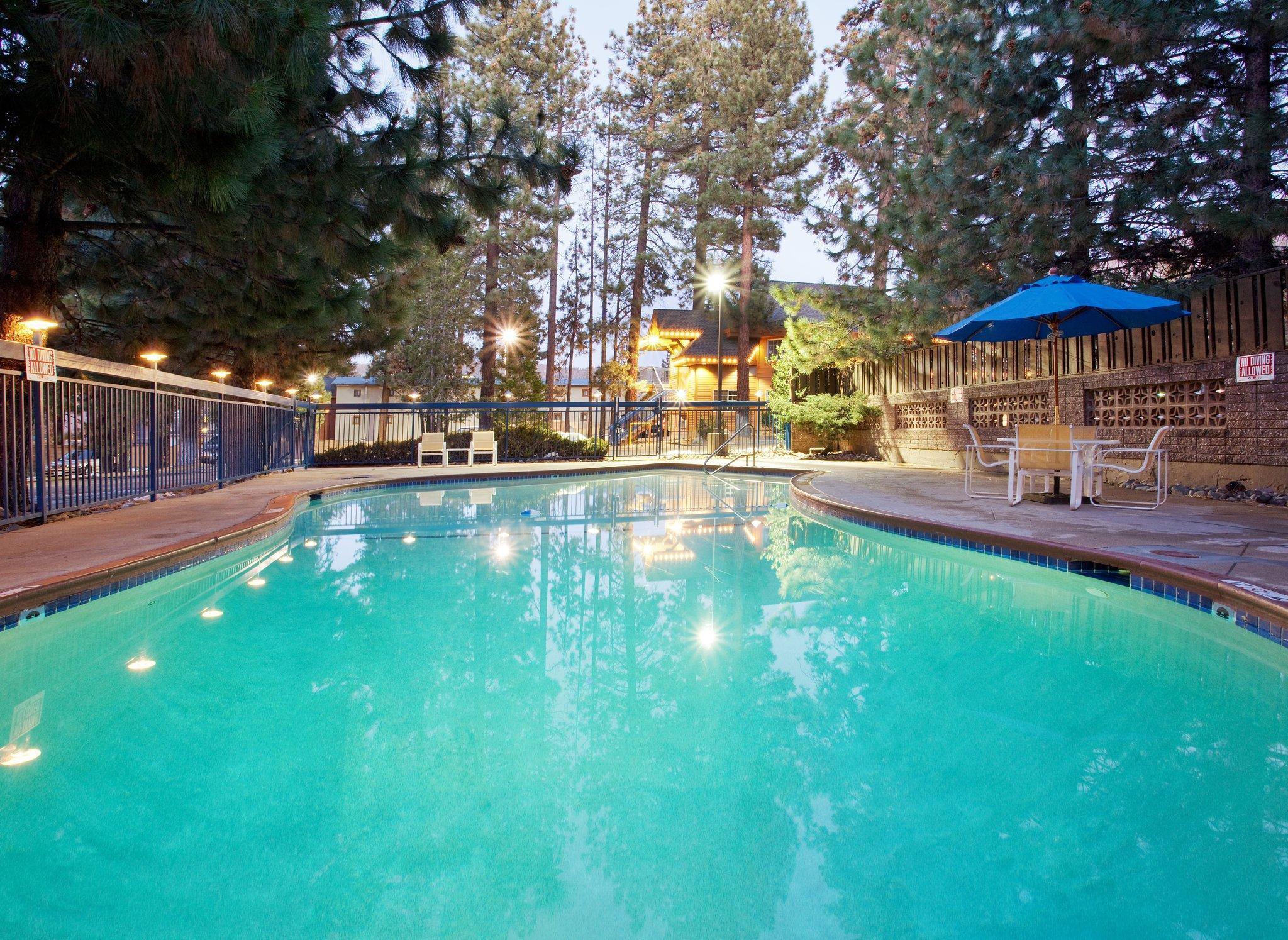 Holiday Inn Express South Lake Tahoe By Ihg Zewnętrze zdjęcie